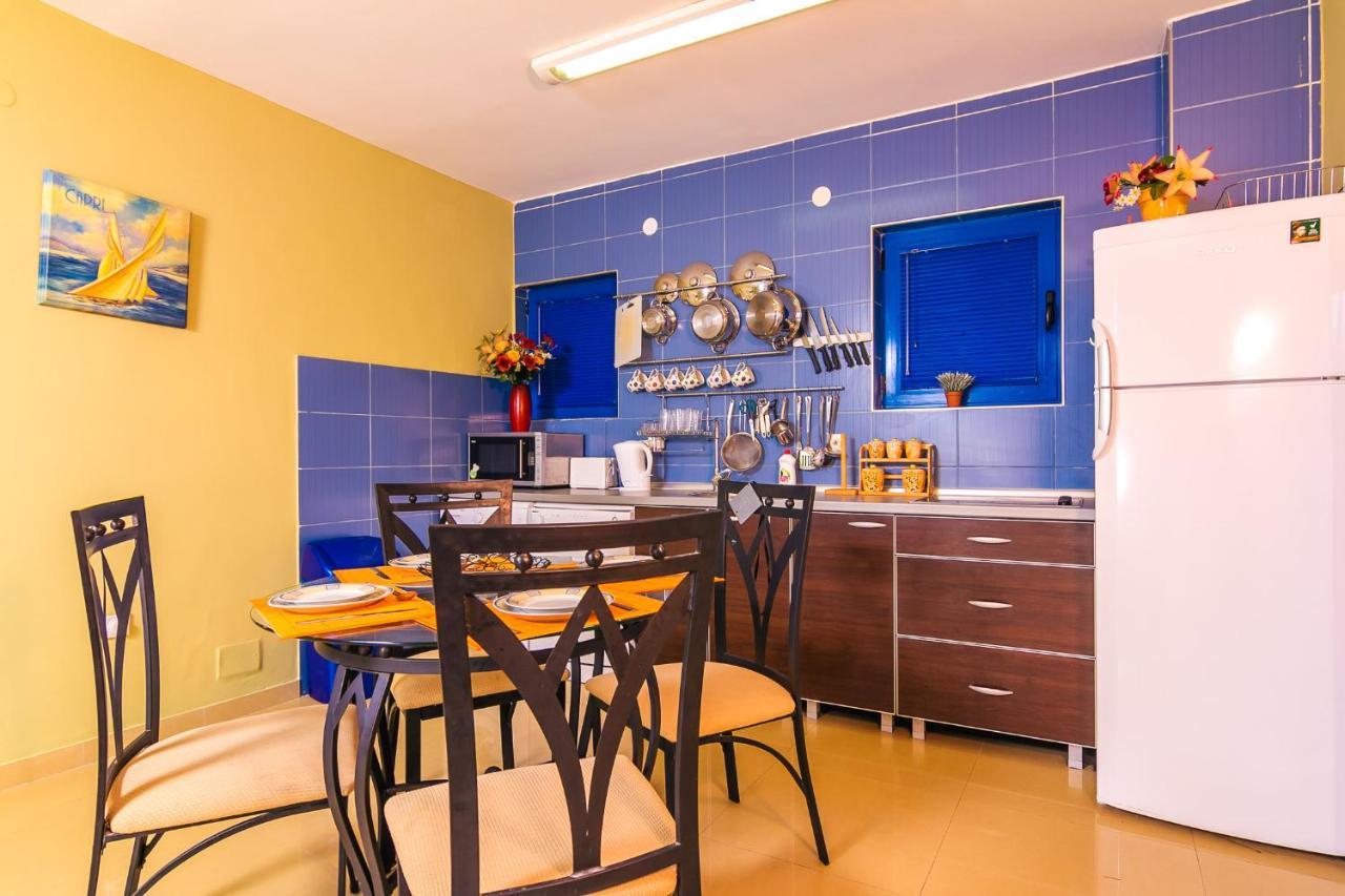 Villa Sea-N-Sun, 7 Bedrooms & Pool, Nearby Portonovi Marina. Thenovici Exterior photo